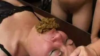 Lesbian scat